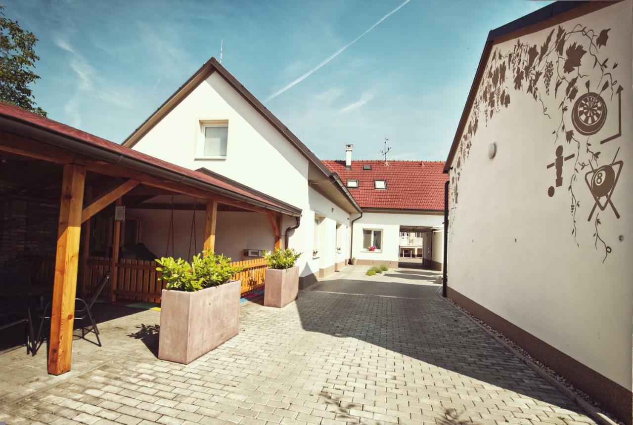 Penzion Kratochvil Dolni Dunajovice Exterior photo